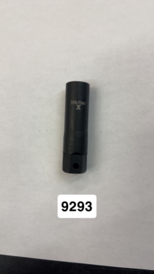Picture of MAXIMUM 7/16"-11mm Impact Bolt Remover, 3/8" Dr