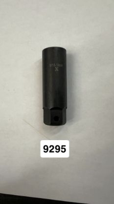 Picture of MAXIMUM 9/16"-14mm Impact Bolt Remover, 3/8" Dr